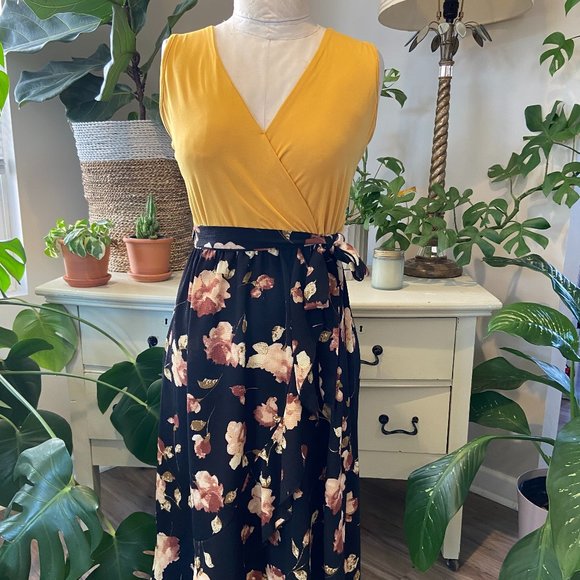 Floral and Mustard Midi Dress - SpotLight - Small - Picture 4 of 14